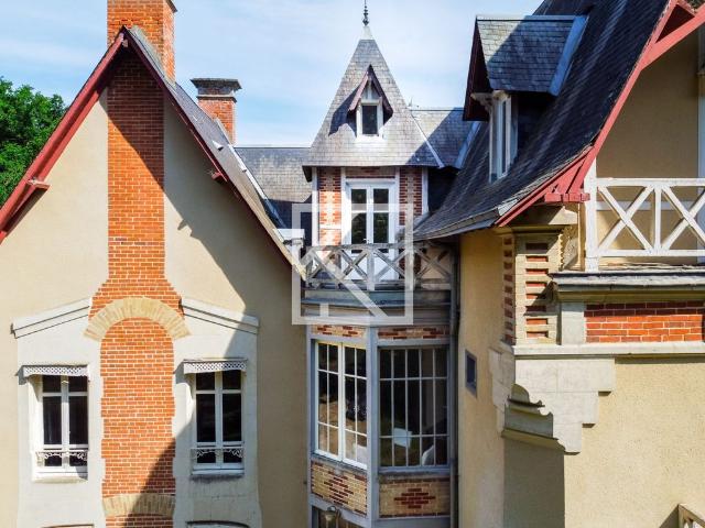 Château vente à Changé, Sarthe