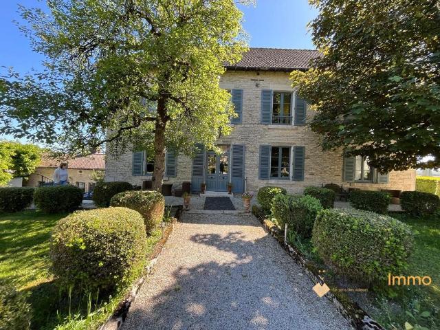 Château vente à Chaumont, Colombey-les-deux-eglises