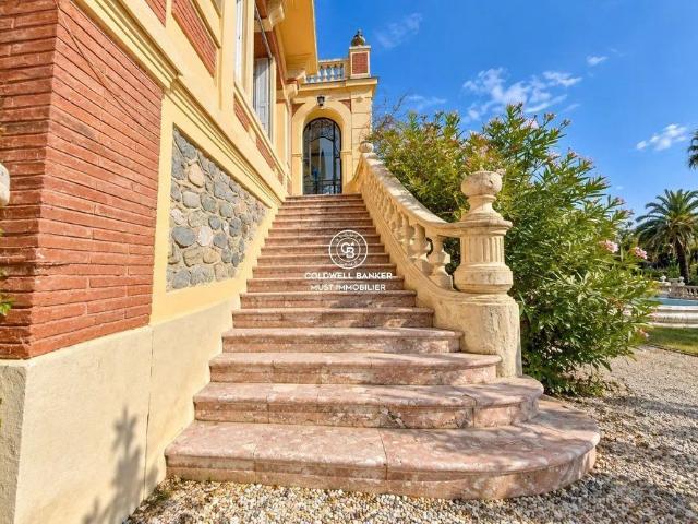 Château vente à Perpignan, Pyrénées-Orientales