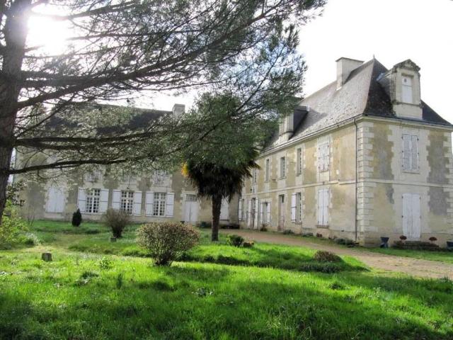 Château vente à Poitiers
