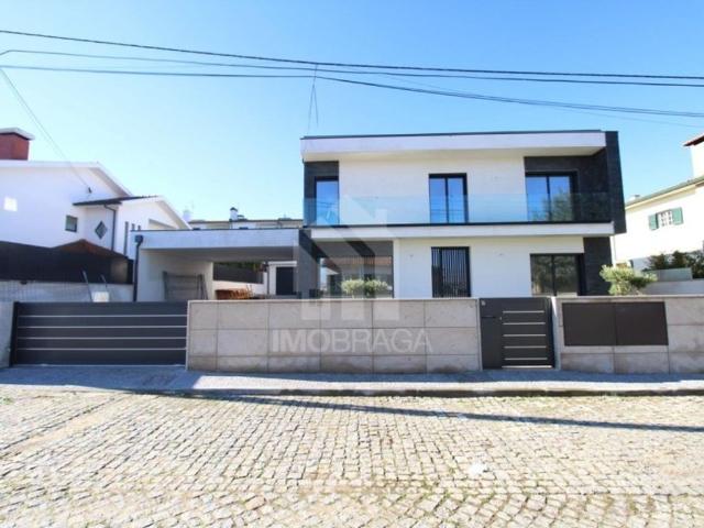 Casa venda em Ferreiros e Gondizalves, Braga