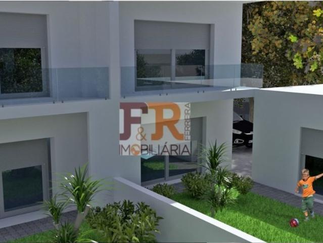 Casa venda em Fernão Ferro, Seixal