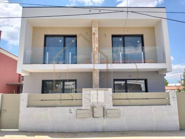 Casa venda em Fernão Ferro, Seixal
