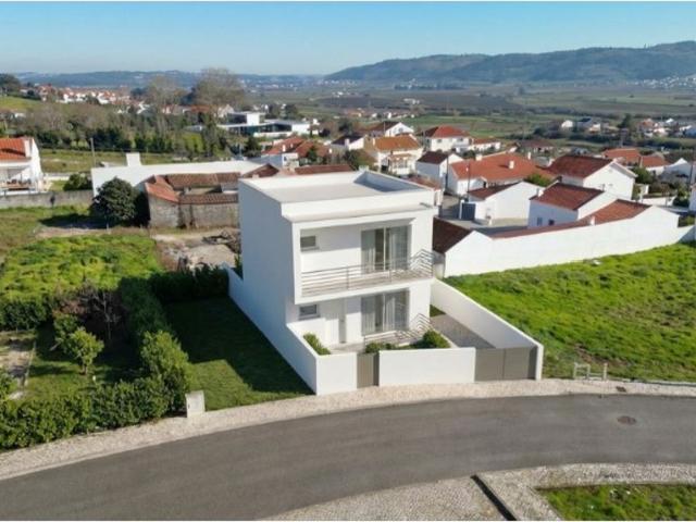 Casa venda em Pederneira, Famalicão