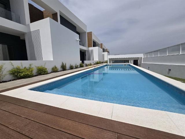 Casa venda em Loures, Urbanização das Urmeiras
