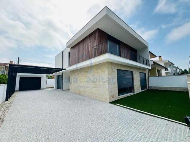 Casa venda em Palmeira, Braga
