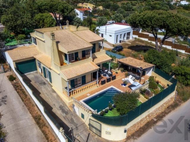 Casa venda em Lagoão, Olhão