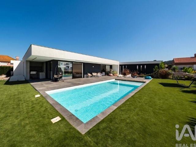 Casa venda em Alcobaça, Leiria