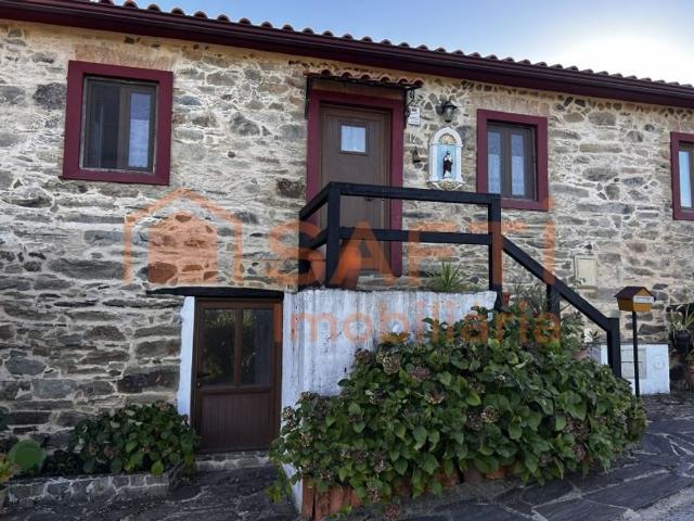 Casa venda em Vila de Rei