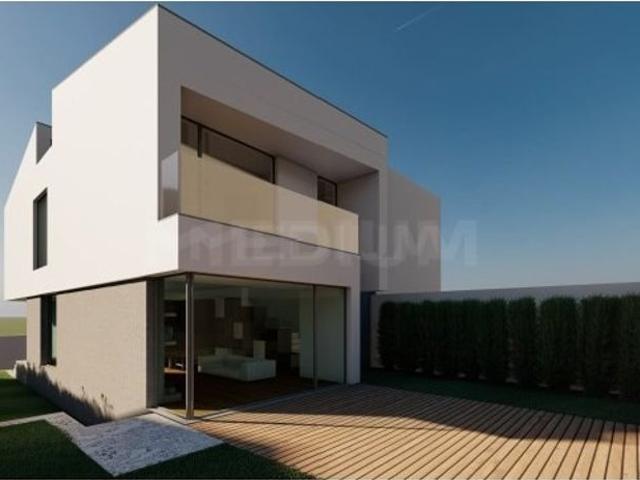 Casa venda em Maia, Gueifães