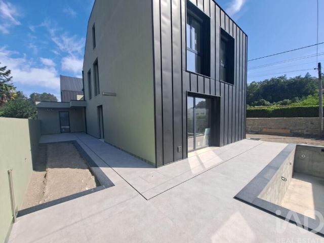 Casa venda em Santo Tirso, Porto