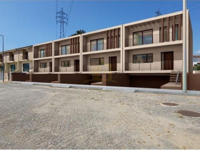 Casa venda em Merelim (São Pedro) e Frossos, Braga