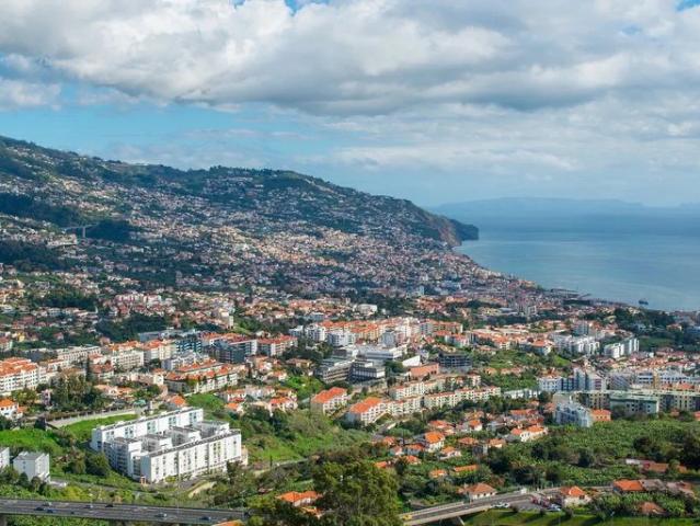 Casa venda em Estreito Câmara De Lobos
