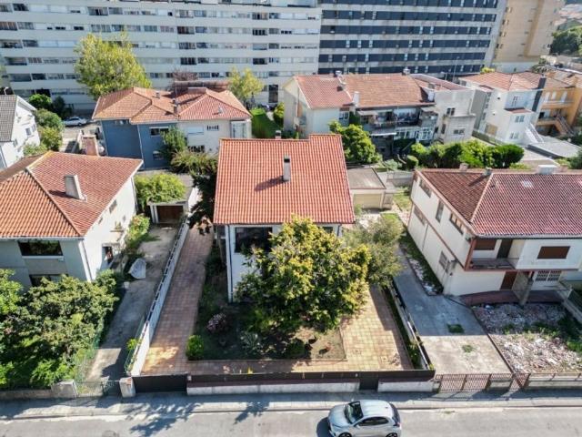 Casa venda em Monte dos Burgos, Porto