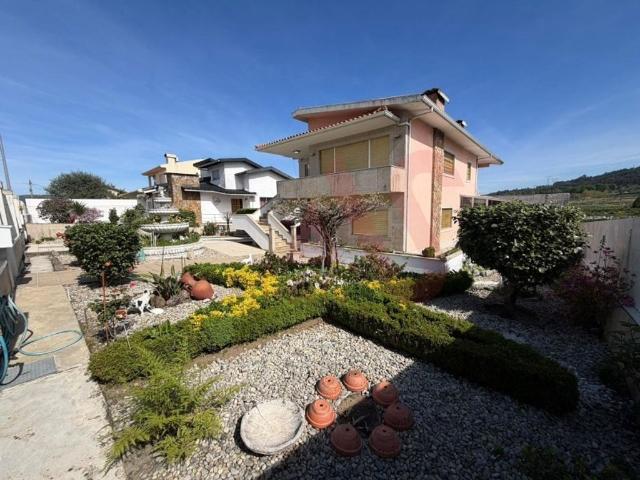 Casa venda em Silvares, Guimarães