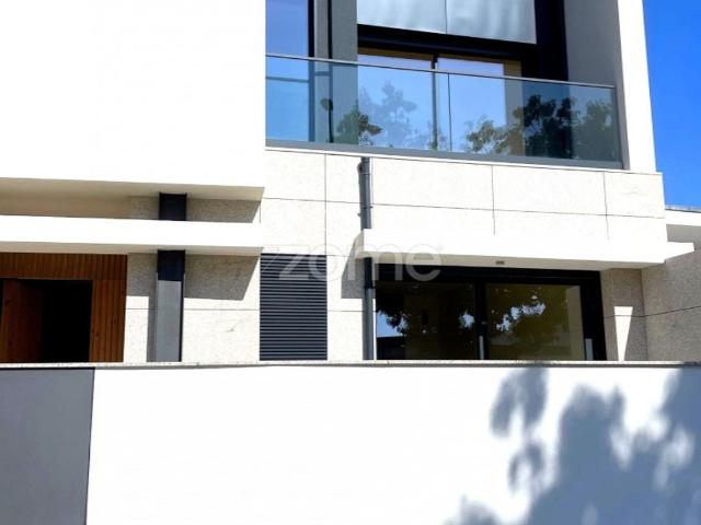 Casa venda em Maia, Gueifães