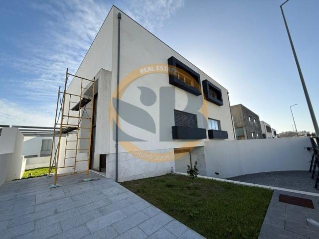 Casa venda em Roligo, Santa Maria Da Feira