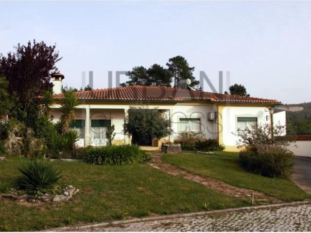 Casa venda em Porto De Mós, Leiria
