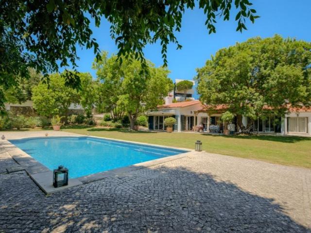 Casa venda em Quinta de São Martinho, Cascais