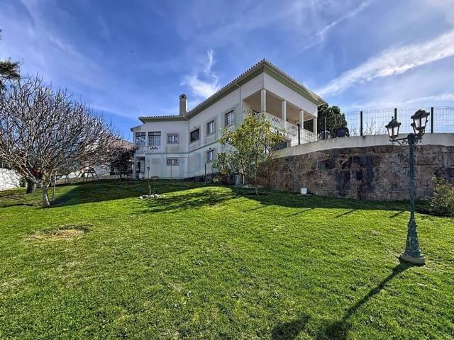 Casa venda em Alenquer (Santo Estêvão e Triana), Alenquer
