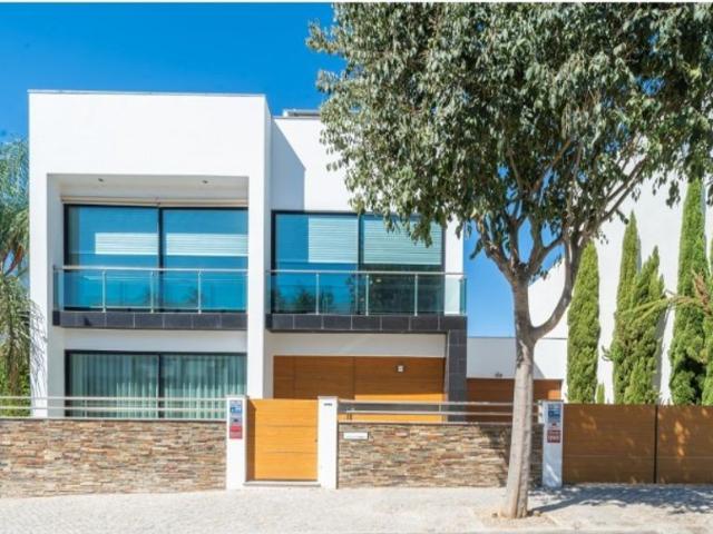 Casa venda em Ponte de Quelfes, Olhão