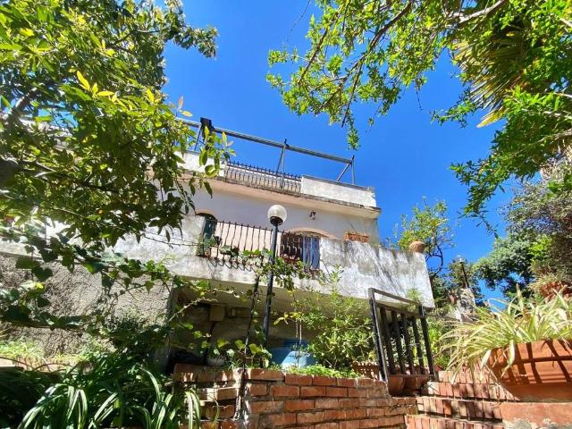 Villa Indipendente in vendita a Taormina, Sicilia