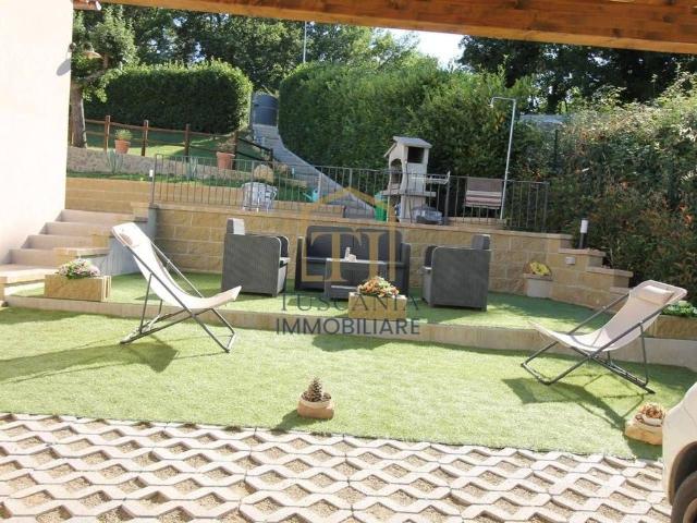 Villa Indipendente in vendita a Campolungo, Colle Di Val D'elsa