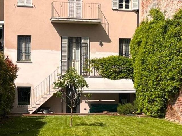 Villa Indipendente in vendita a Cremona, Lombardia