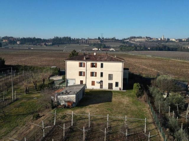 Villa Indipendente in vendita a San Pietro In Cariano, Veneto