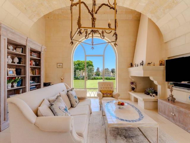 Villa Indipendente in vendita a Puglia, Lecce