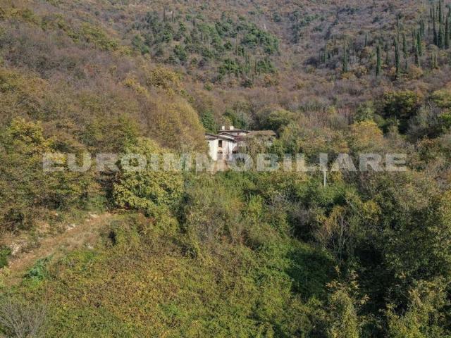 Villa Indipendente in vendita a Zona Centro, Brescia
