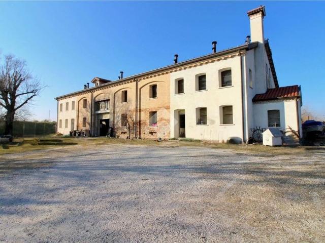 Villa Indipendente in vendita a Caorle, Veneto