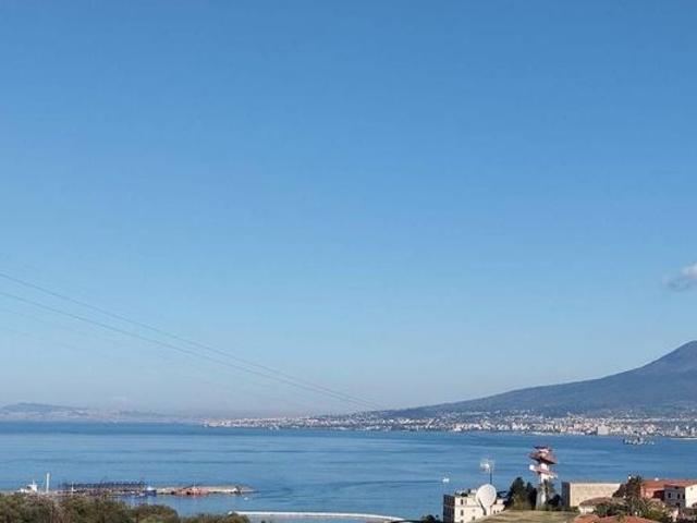 Villa Indipendente in vendita a Castellammare Di Stabia, Campania
