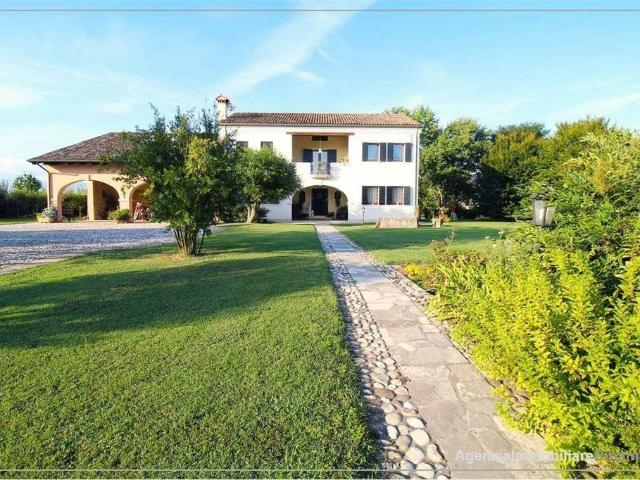 Villa Indipendente in vendita a Fontanelle, Veneto