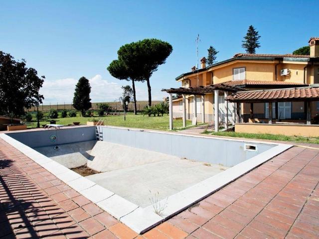 Villa Indipendente in vendita a Municipio Roma VIII, Roma Capitale