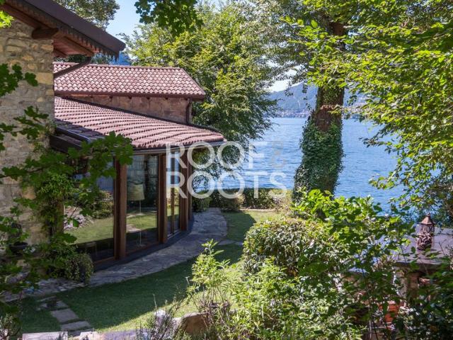 Villa Indipendente in vendita a Faggeto Lario, Lombardia