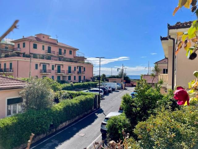 Villa Indipendente in vendita a Borgio, Borgio Verezzi
