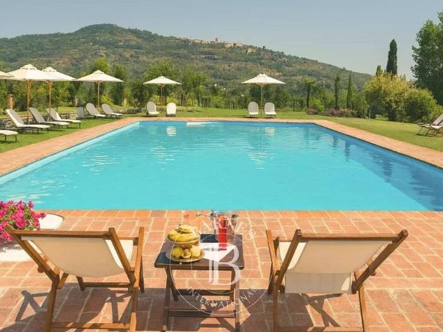 Villa Indipendente in vendita a Tavarnelle-Sant'Eusebio, Cortona
