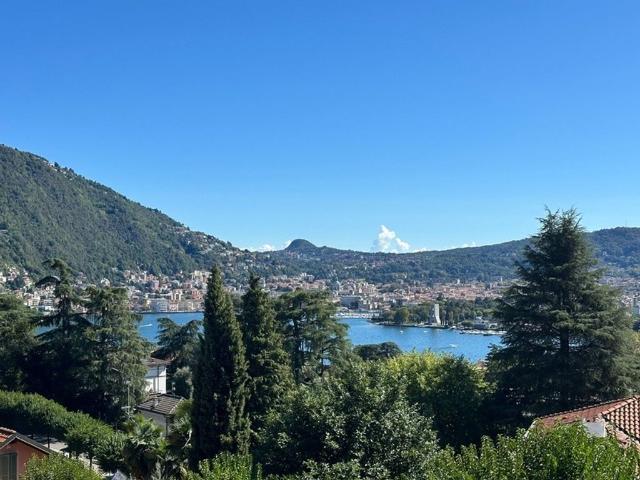 Villa Indipendente in vendita a Sagnino, Como