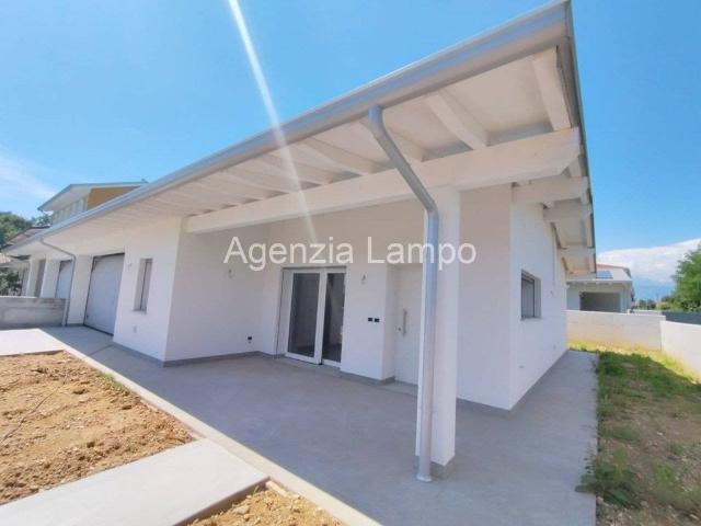 Villa Indipendente in vendita a San Antonio, Pordenone