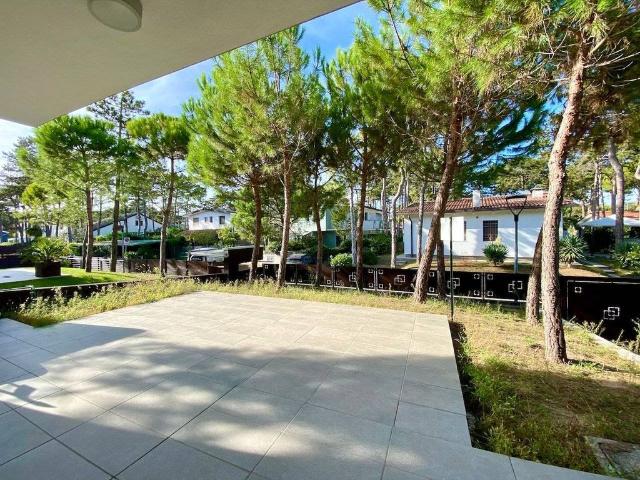 Villa Indipendente in vendita a Lignano Pineta