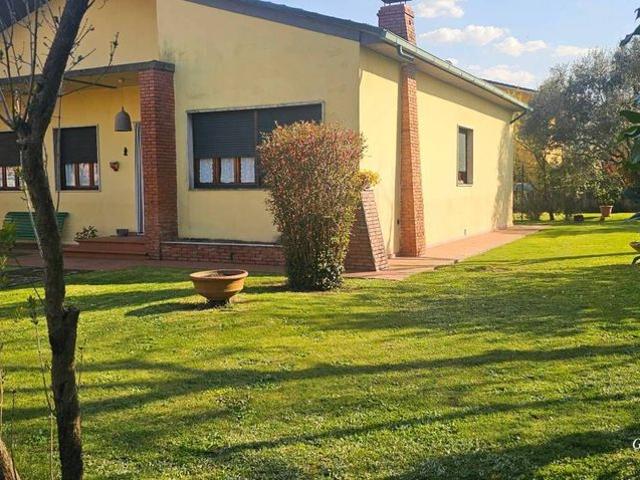 Villa Indipendente in vendita a San Concordio, Bagni Di Lucca Ponte