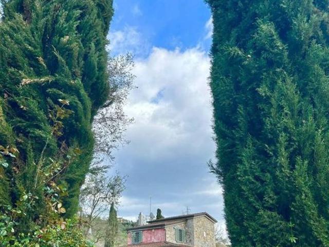 Villa Indipendente in vendita a Sarzana, Liguria