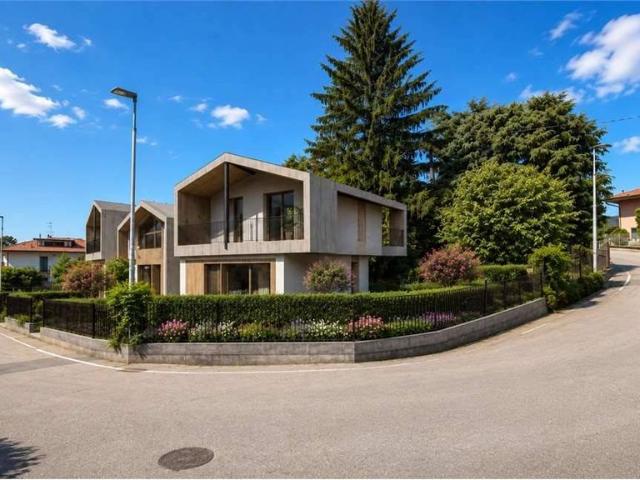 Villa Indipendente in vendita a Azzonica, Sorisole