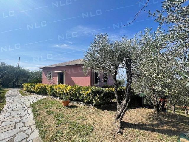 Villa Indipendente in vendita a Lavagna, Liguria