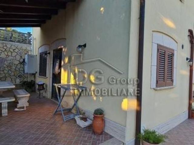 Villa Indipendente in vendita a Alcamo, Sicilia
