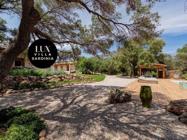 Villa Indipendente in vendita a San Pantaleo, Sardigna/Sardegna
