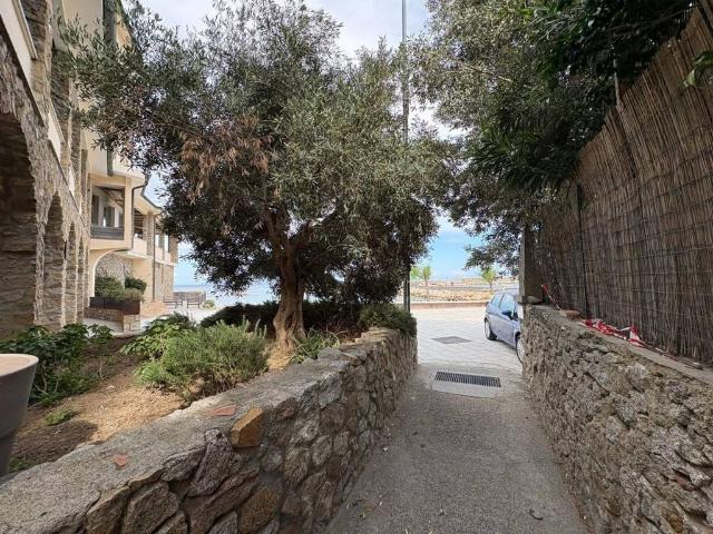 Villa Indipendente in vendita a Isola del Giglio, Giglio Porto