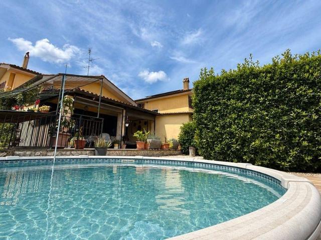 Villa Indipendente in vendita a Municipio Roma XI, Roma Capitale