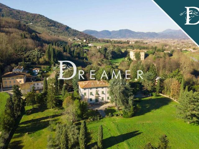 Villa Indipendente in vendita a San Michele in Escheto, Bagni Di Lucca Ponte